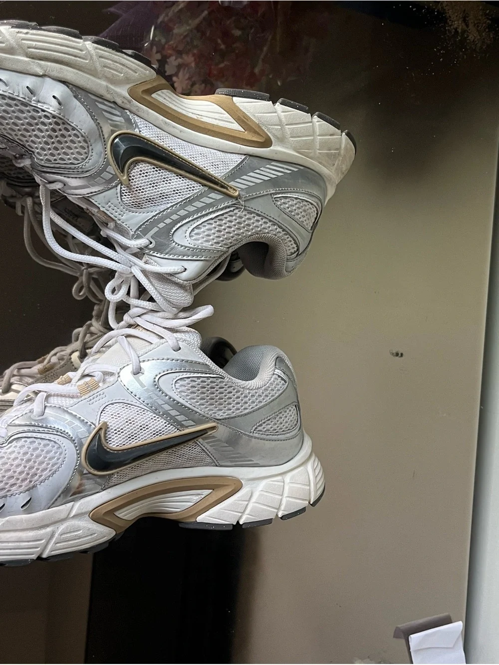 Nike Women's White and Silver Athletic Sneakers